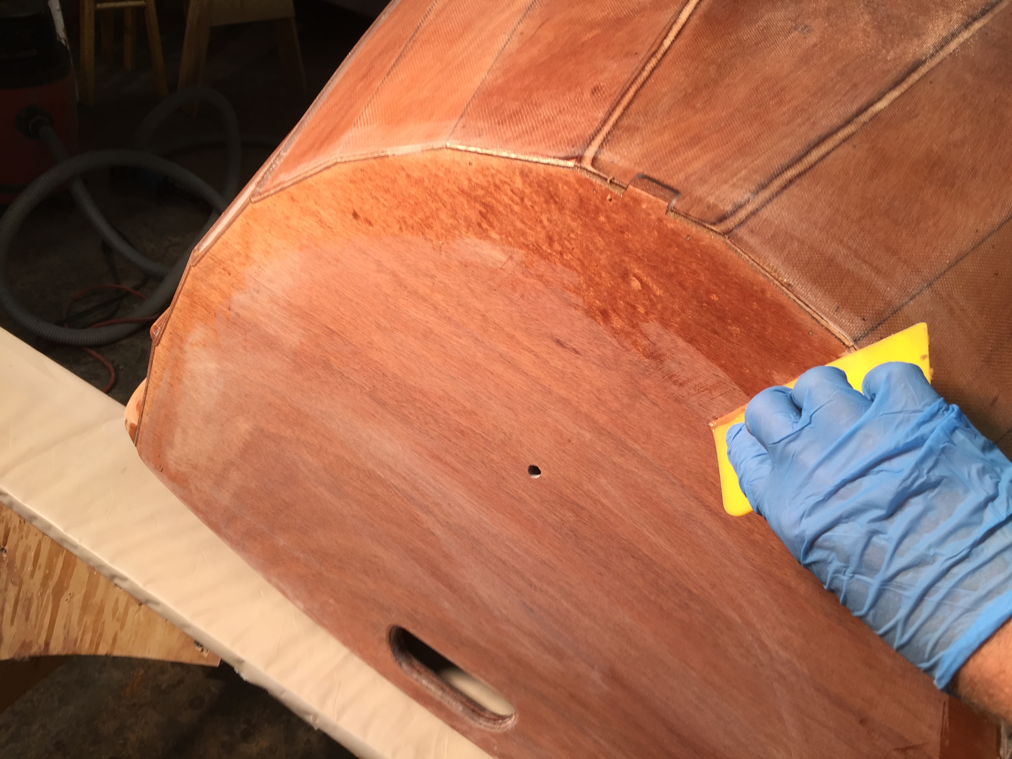 CLC Ultralight Dinghy - Cleaning up wood putty