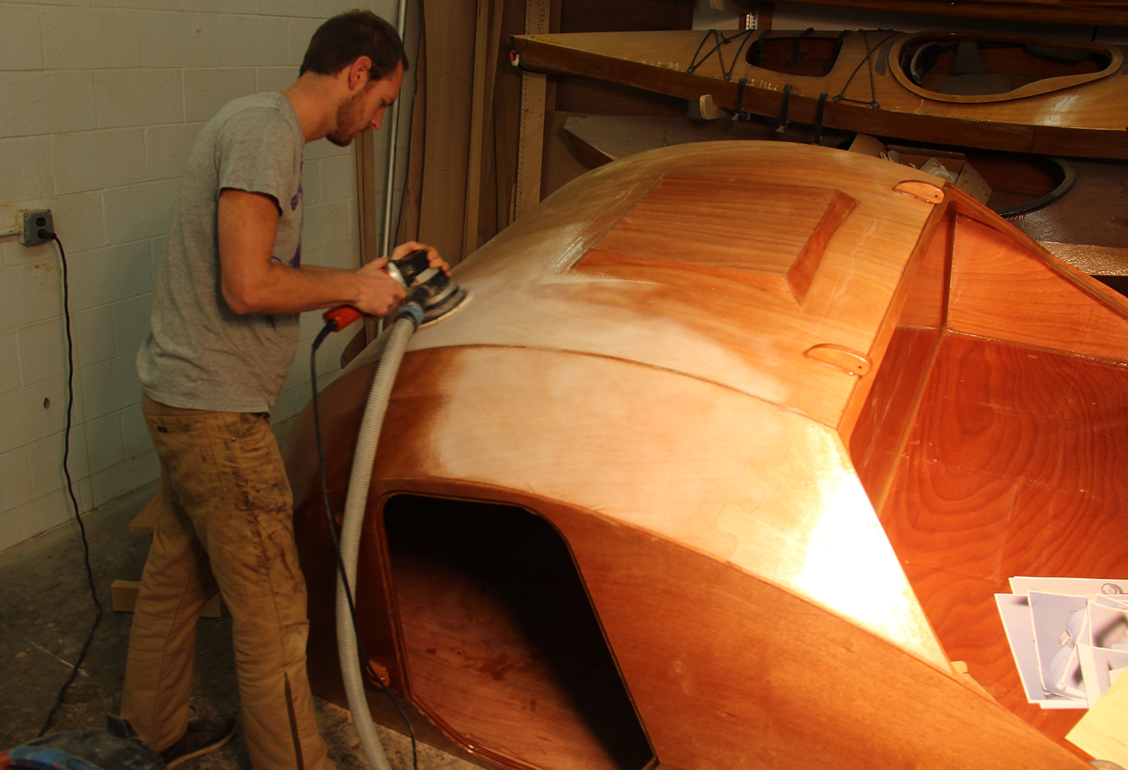 Varnishing Small Wooden Boats