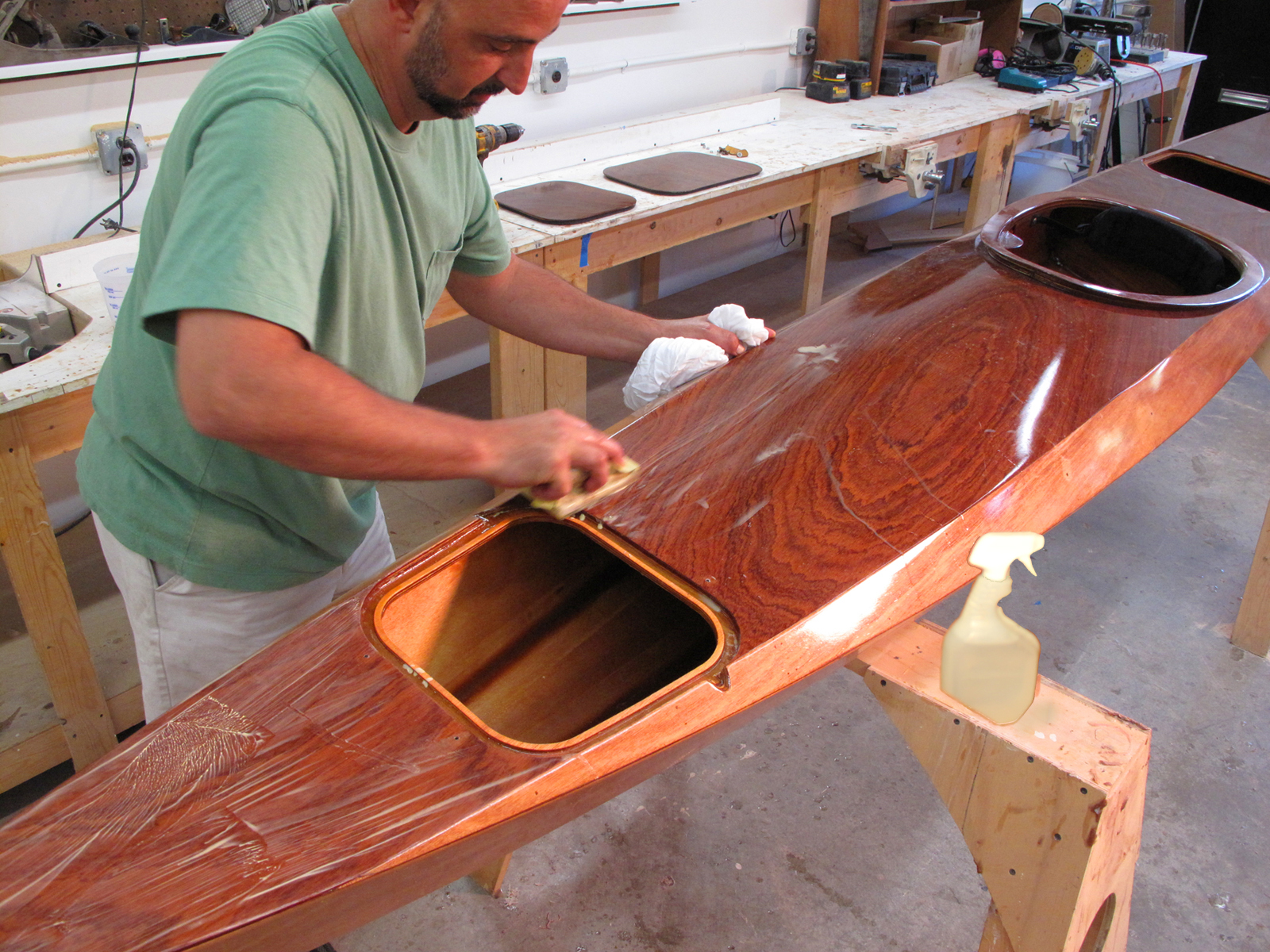 Varnishing Small Wooden Boats